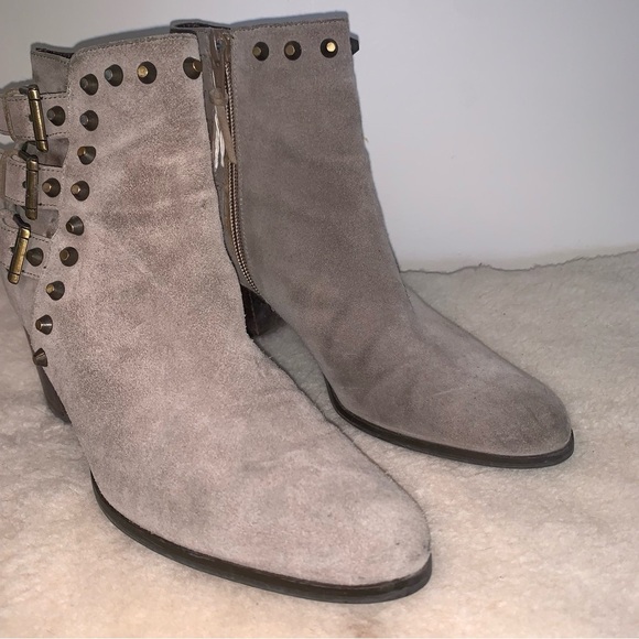 Stuart Weitzman Kickstart Studded Suede Ankle Boot 6 - Picture 4 of 14